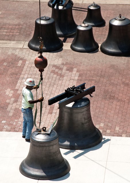 Carillon bells installation